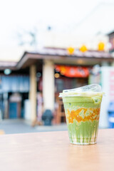 matcha green tea latte with caramel