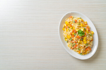fried rice with mixed vegetable (carrot, green bean peas, corn) and egg