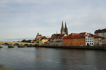Blick auf die Regensburger Wahrzeichen und Altstadt
