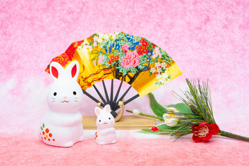 写真素材:令和5年・2023年の干支は卯（う・うさぎ）　卯年の年賀状素材（和風、和紙、千代紙、お正月小物等）