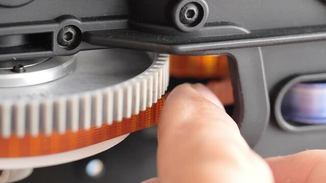 mini rc helicopters It is an engine that requires real oil.