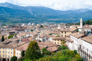 Fototapeta na wymiar Vista della città di Rovereto, nella provincia autonoma di Trento