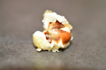 Makrofotografie Popcorn - White.