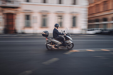 Panning in Rome
