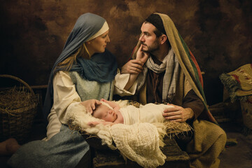 Holy parents live nativity scene - 545448914