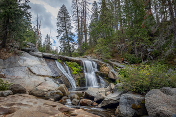 Hiking via the Carlon falls trail (Groveland), to the waterfall, a beautiful piece of nature at the Yosemite national park, California, USA © Hulshofpictures