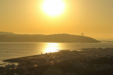 須磨浦山上遊園から眺める明石海峡大橋