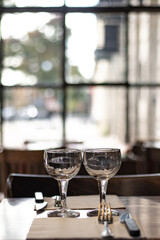 Les couverts au restaurant