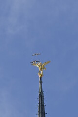 Statue de Saint michel à Mont saint michel