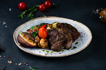 beef medallions with grilled vegetables