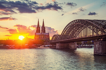 Fototapeta premium View on Cologne cathedral at sunset, Cologne, Germany