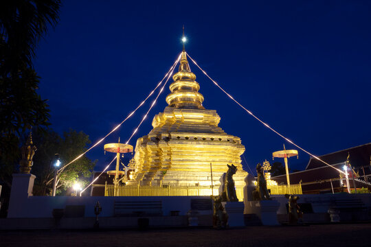 Wat Phra That Sri Jomthong historic temple in twilight time at Jomthong provine in Chiang Mai, Thailand.