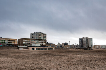 La ville de Berck sur Mer vue de la plage