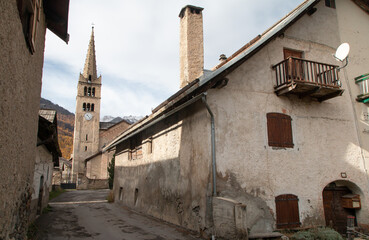 Village de Névache en automne