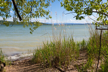 die Herrschinger Bucht am Ammersee in Oberbayern