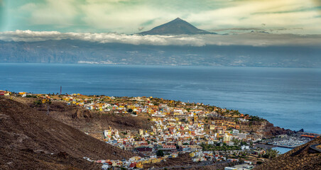 Fototapeta premium La Gomera Kanaren Landschaft San Sebastian Teide