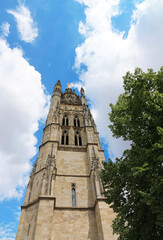 Fototapeta na wymiar Cathédrale Saint-André + Tour Pey-Berland - Bordeaux - France