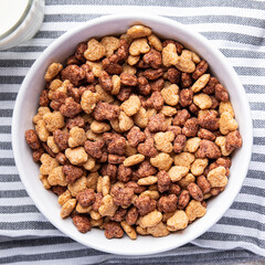 corn flakes breakfast wholegrain milk meal food snack on the table copy space food background top