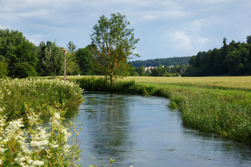 Flusslandschaft der Lauchert bei Gammertingen (Hohenzollern) im Landkreis Sigmaringen