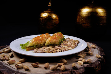 Gaziantep baklava with pistachio and pistachio.