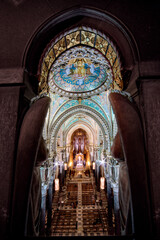 Fototapeta na wymiar The nave of the Fourvière basilica - Lyon - France