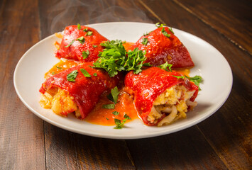 Pimientos rellenos de marisco