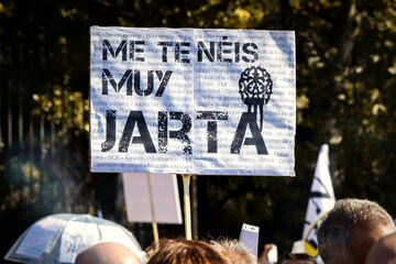 banners against the government of madrid
