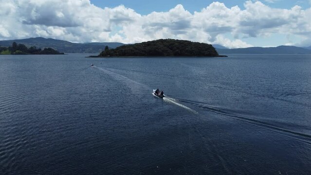 DRONE IMAGENES LAGUNA DE LA COCHA. NARI&Ntilde;O. COLOMBIA