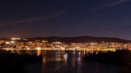 Fototapeta premium sibenik by night over the water
