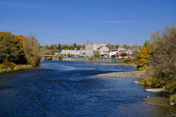 Fototapeta na wymiar Beautiful small town in Ontario autumn sunny