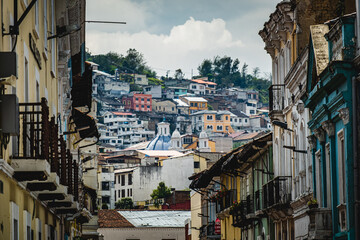 Fototapeta na wymiar quito ecuador capital cityscape downtown colonial andes 