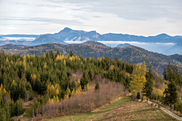 Blick vom Pammeggkogel zum Almenland mit Roter Wand, Teichalm, Sommeralm, Hochlantsch . Styria . Austria . Europe
