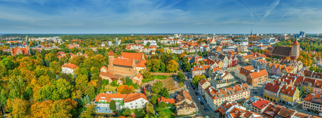 Jesienna panorama Olsztyna - obrazy, fototapety, plakaty