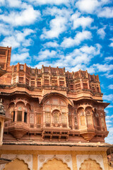 Obraz premium Fort facade vintage artistic design view with bright blue sky from different perspective