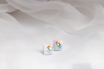 Handmade resin earrings, fashion jewelry.