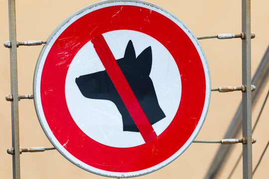 Se&ntilde;al de no se admiten perros