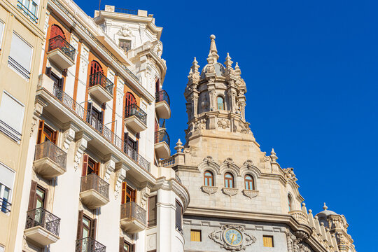 Valencia - Espa&ntilde;a, diferentes vistas tur&iacute;sticas de la ciudad, puentes, monumentos, calles y parques