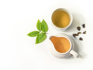 Obraz na płótnie Canvas cup of tea on white background. Oolong tea and green tea.