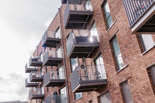 london, united kingdom, october 22, 2022: orchard place
residential development on the river lea, london e14
