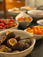 Frühstück Buffet im Hotel mit Obst und Gemüse