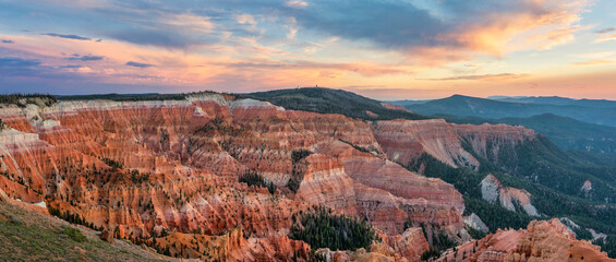 Beautiful sunset from Chessmen Ridge overlook of the Cedar Breaks national monument - Utah -...