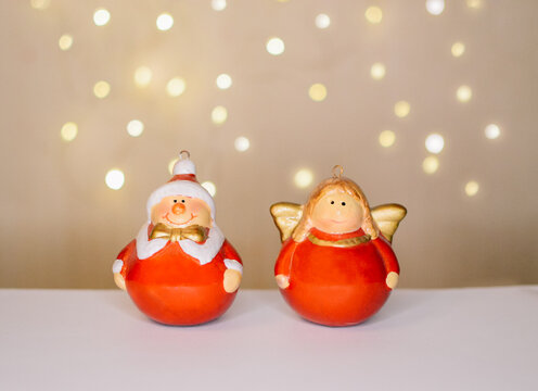 Christmas tree decorations. Santa Claus walpeper