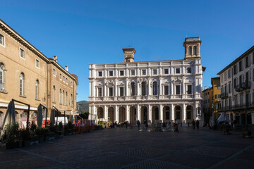 Fototapeta na wymiar La città di Bergamo