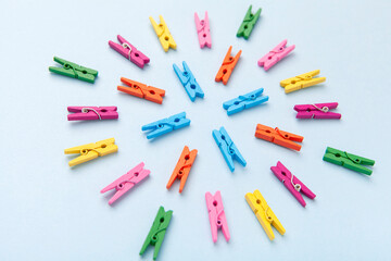 Group of objects, repetitive objects clothespin colorful pattern, crowd top view
