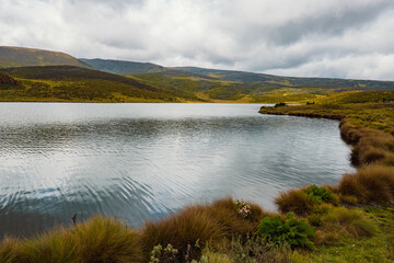 Obraz premium Scenic view of Lake Ellis at Chogoria Route, Mount Kenya National Park, Kenya