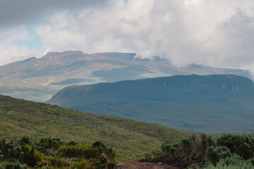 Fototapeta na wymiar Scenic view of Table Mountain in Chogoria Route, Mount Kenya National Park, Kenya