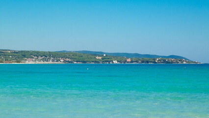 Obraz premium Blue water of Tyrrhenian sea in Vada, Tuscany, Italy.