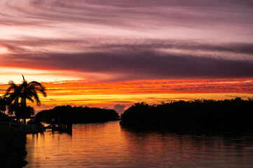 Fototapeta na wymiar Beautiful Florida Sunset on River