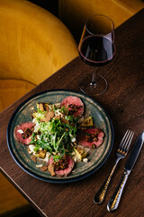 steak with vegetables and sauce