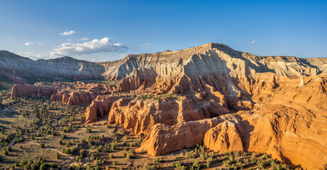 Evening view of the Angel's Palace and Grand Parade trail at Kodachrome Basin State Park - Utah © Craig Zerbe
